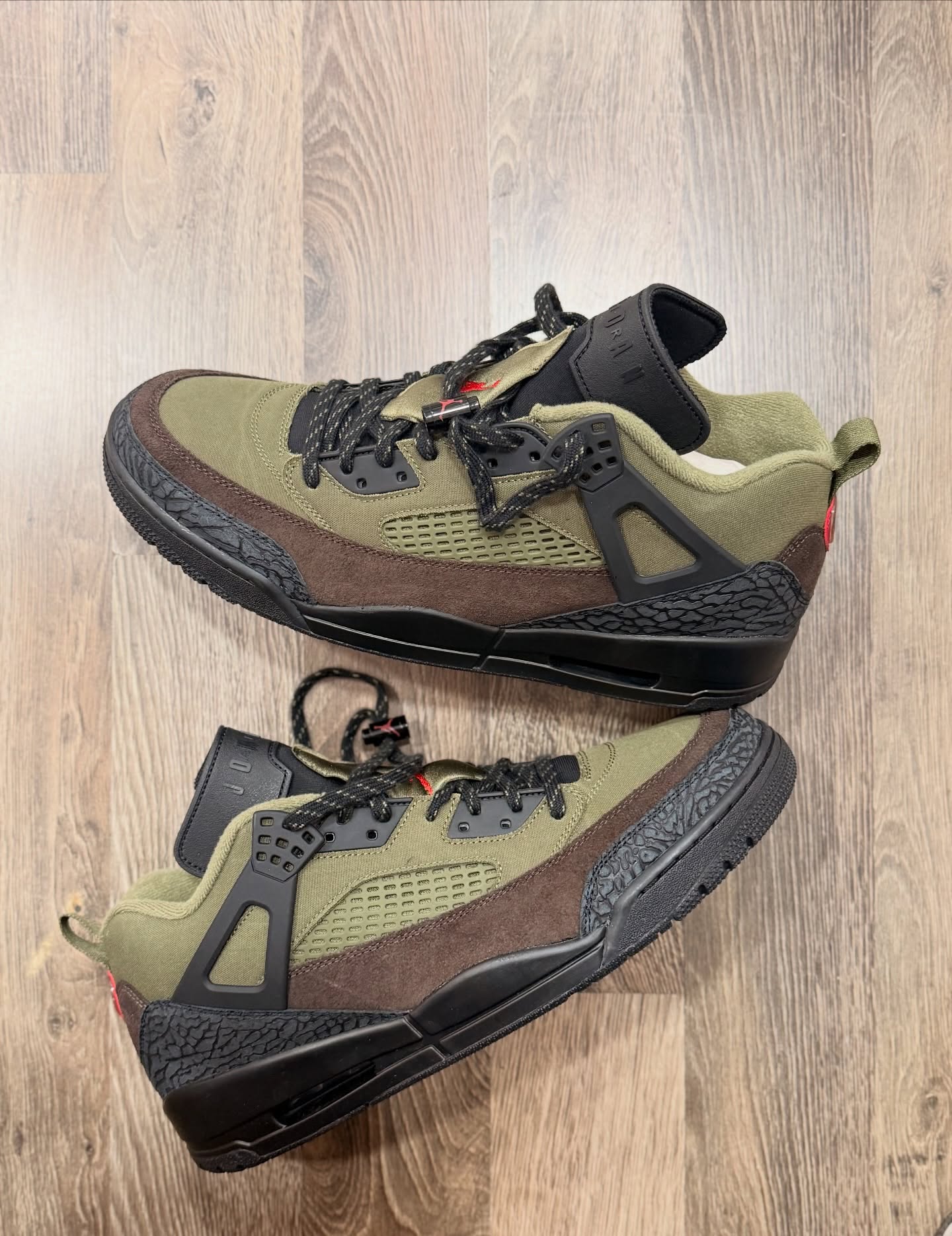 Jordan Spizike Low “Olive”