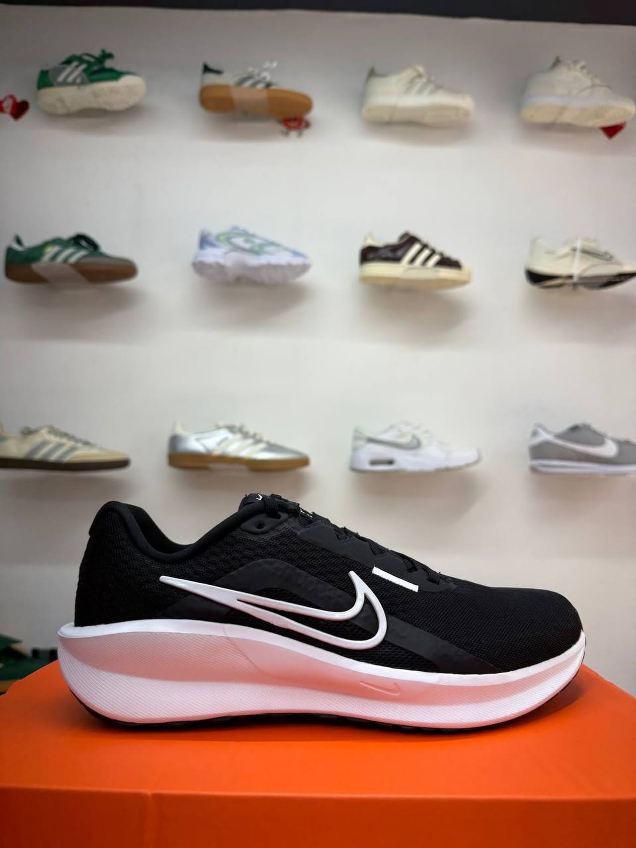 Nike Downshifter 13 Black/White