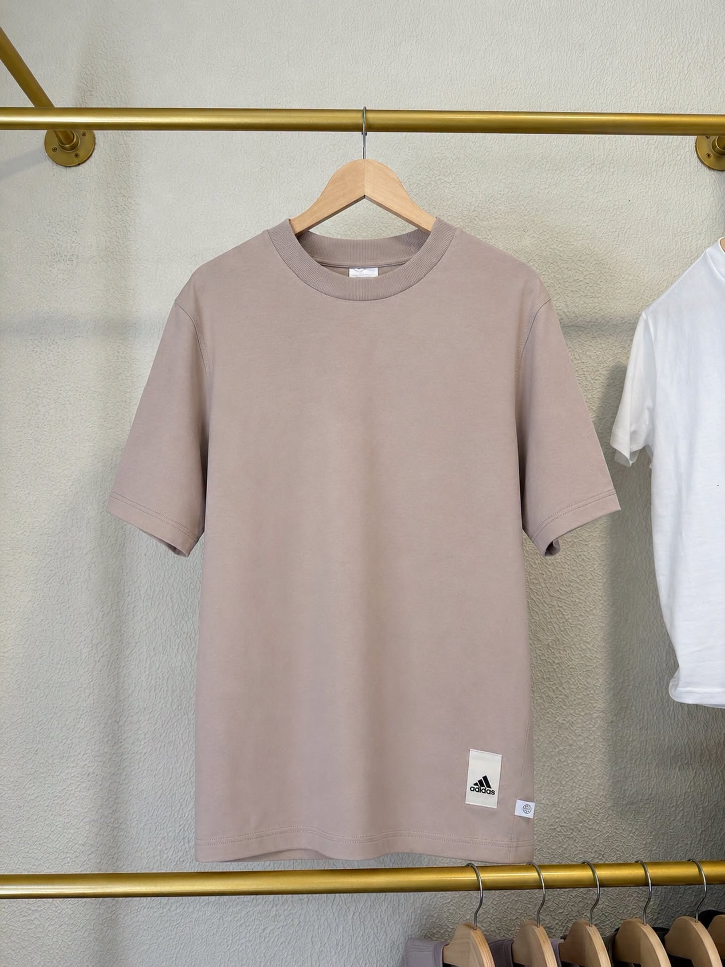 adidas Oversized Essential T-Shirt – Taupe