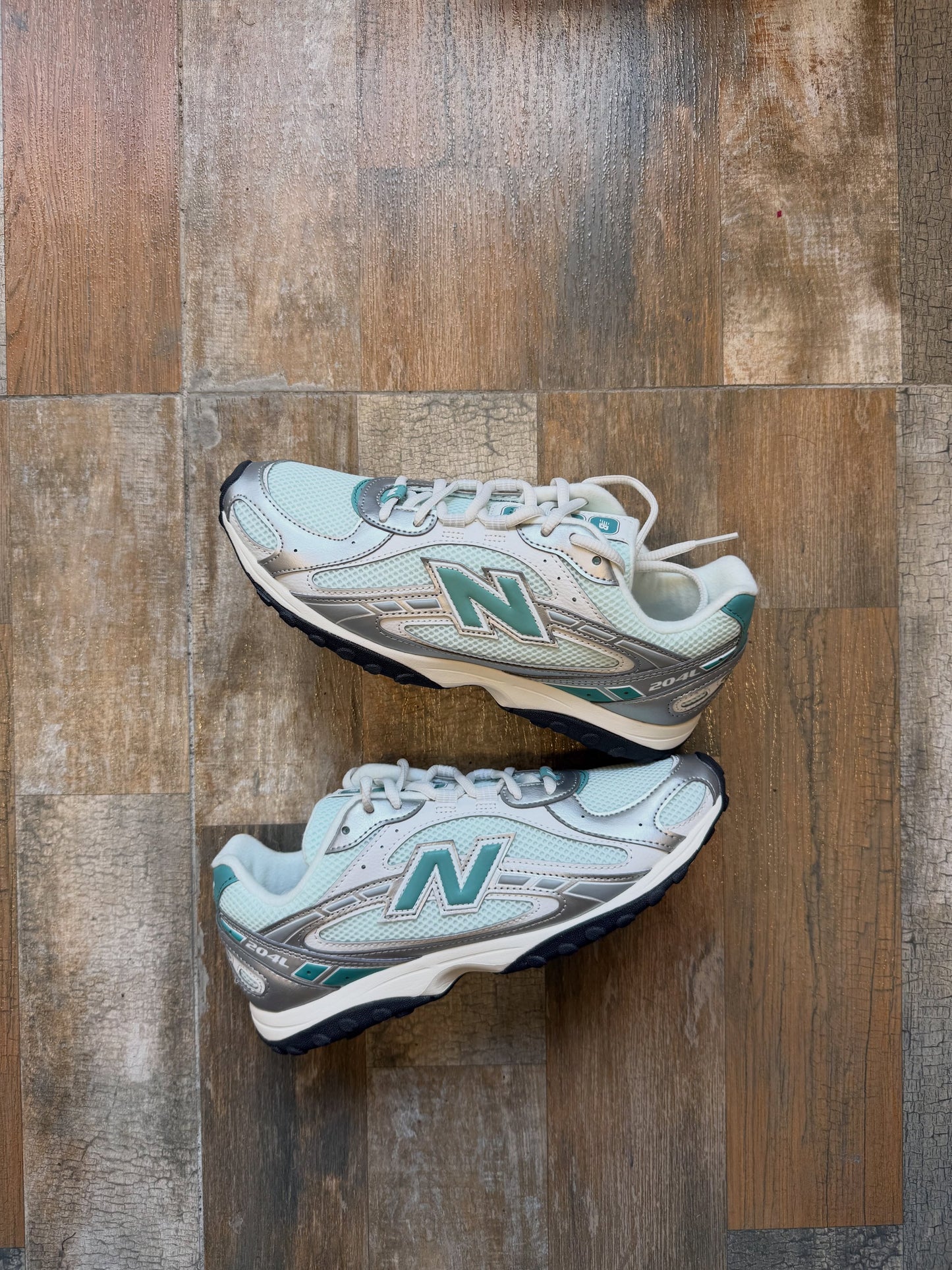 New Balance 204L White / Mint
